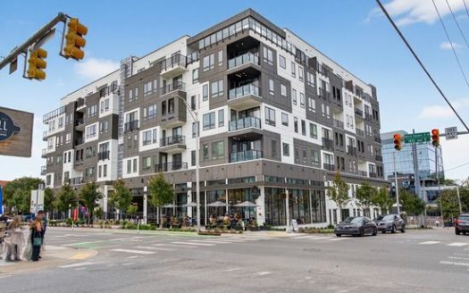 1-Bedroom Apartment  for Rent in Nashville, TN 37212 – $2595/mo | 2 Baths | Updated 2025