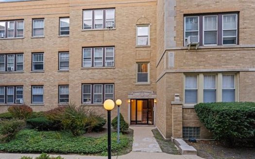 2-Bedroom Single Family Home for Rent in Chicago, IL 60614 – $3200/mo | 1 Baths | Updated 2025