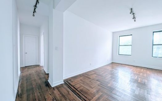 3-Bedroom Apartment for Rent in Brooklyn, NY 11225 – $4450/mo | 1 Baths | Updated 2025