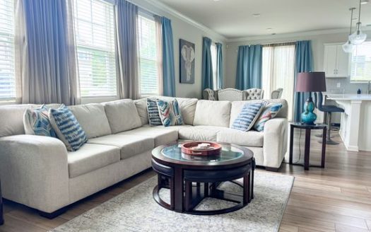 3-Bedroom Townhouse  for Rent in Charlotte, NC 28269 – $3450/mo | 3 Baths | Updated 2025