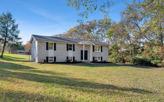 Single Family Home for Sale in Nashville, TN 37207 – 4 Bedrooms, 3 Baths – $575000