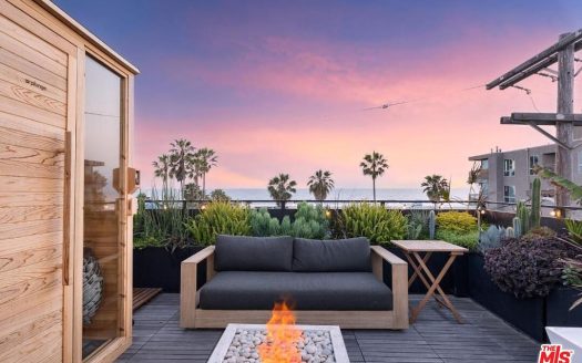 Single Family Home for Sale in Venice, CA 90291 – 4 Bedrooms, 4 Baths – $3800000