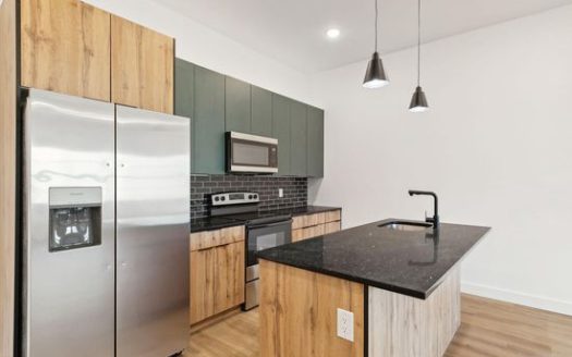 3-Bedroom Single Family Home for Rent in Philadelphia, PA 19122 – $1950/mo | 2 Baths | Updated 2025