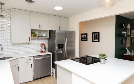 3-Bedroom Single Family Home for Rent in Austin, TX 78752 – $2300/mo | 1 Baths | Updated 2025