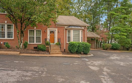 Condo for Sale in Nashville, TN 37215 – 4 Bedrooms, 2 Baths – $725000