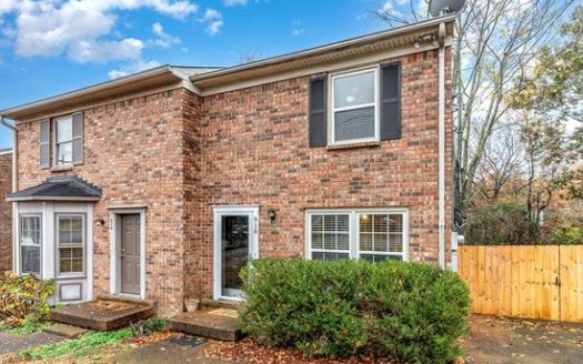 2-Bedroom Single Family Home for Rent in Nashville, TN 37214 – $1700/mo | 2 Baths | Updated 2025