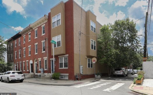 Townhouse for Sale in Philadelphia, PA 19130 – 2 Bedrooms, 2 Baths – $325000