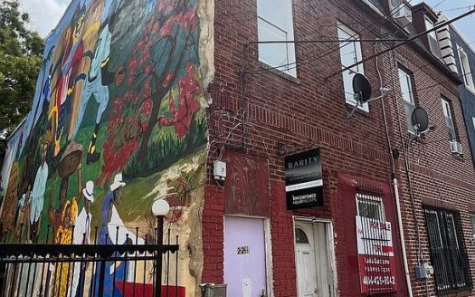 Multi Family Home for Sale in Philadelphia, PA 19133 – 1 Bedrooms, 1 Baths – $249999