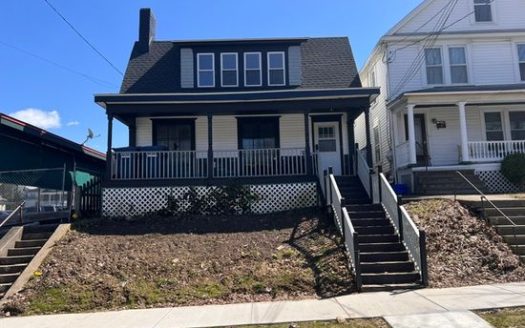 2-Bedroom Townhouse for Rent in Syracuse, NY 13204 – $2100/mo | 2 Baths | Updated 2025