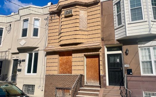 Multi Family Home for Sale in Philadelphia, PA 19148 – 2 Bedrooms, 1 Baths – $249900