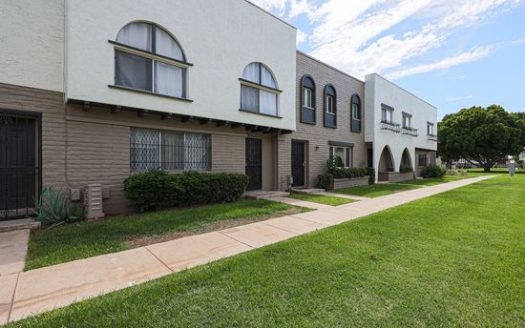 3-Bedroom Townhouse  for Rent in Phoenix, AZ 85016 – $1995/mo | 3 Baths | Updated 2025