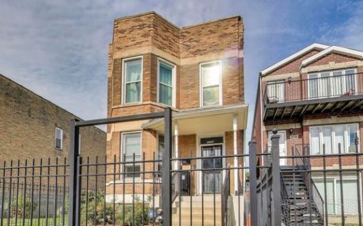 3-Bedroom Single Family Home for Rent in Chicago, IL 60612 – $2300/mo | 1 Baths | Updated 2025