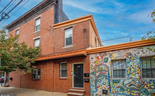 Multi Family Home for Sale in Philadelphia, PA 19147 – 5 Bedrooms, 1 Baths – $875000