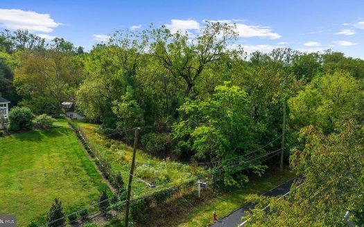 Lot for Sale in Philadelphia, PA 19118 – 1 Bedroom, 1 Bath – $399900