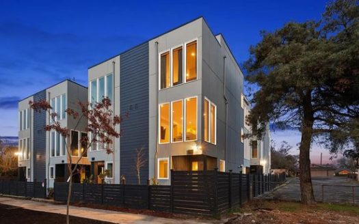 3-Bedroom Single Family Home for Rent in Seattle, WA 98106 – $2850/mo | 2 Baths | Updated 2025