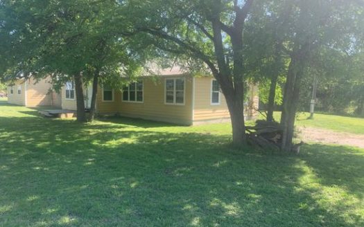 2-Bedroom Single Family Home for Rent in Manor, TX 78653 – $1300/mo | 1 Baths | Updated 2025