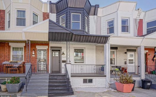 Townhouse for Sale in Philadelphia, PA 19143 – 3 Bedrooms, 3 Baths – $324900