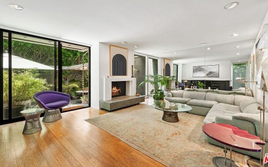 Townhouse for Sale in Los Angeles, CA 90049 – 2 Bedrooms, 3 Baths – $2500000