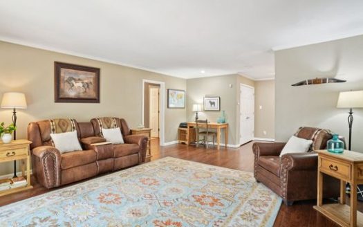 Condo for Sale in San Antonio, TX 78209 – 2 Bedrooms, 2 Baths – $225000