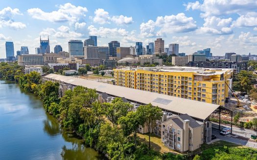 Condo for Sale in Nashville, TN 37201 – 1 Bedroom, 1 Bath – $418000