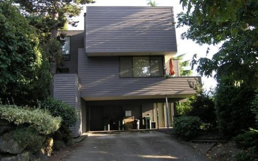 2-Bedroom Townhouse  for Rent in Seattle, WA 98107 – $2995/mo | 2 Baths | Updated 2025