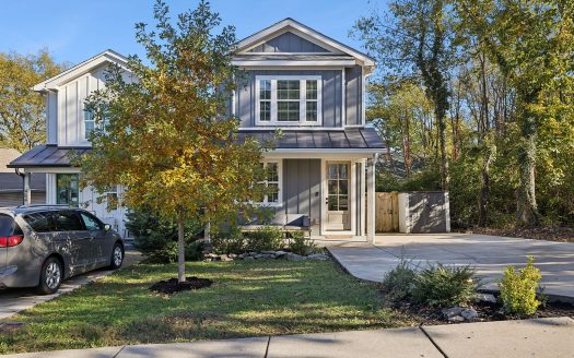 Single Family Home for Sale in Nashville, TN 37209 – 3 Bedrooms, 3 Baths – $655000