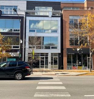 2-Bedroom Condo for Rent in Chicago, IL 60647 – $3600/mo | 2 Baths | Updated 2025