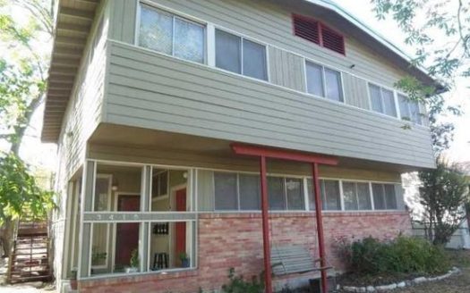 5-Bedroom Townhouse for Rent in Austin, TX 78705 – $3600/mo | 2 Baths | Updated 2025