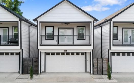 3-Bedroom Single Family Home for Rent in Houston, TX 77091 – $2200/mo | 3 Baths | Updated 2025