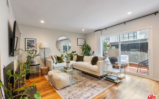 Townhouse for Sale in Los Angeles, CA 90027 – 2 Bedrooms, 2 Baths – $839000
