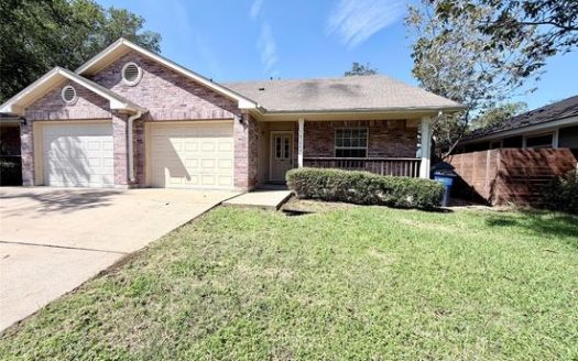 3-Bedroom Multi Family Home for Rent in Austin, TX 78745 – $1895/mo | 2 Baths | Updated 2025