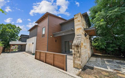 Multi Family Home for Sale in San Antonio, TX 78203 – 6 Bedrooms, 6 Baths – $675000