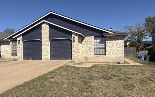 3-Bedroom Townhouse for Rent in Austin, TX 78728 – $1750/mo | 2 Baths | Updated 2025