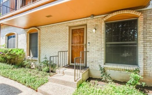 2-Bedroom Condo for Rent in Austin, TX 78757 – $1500/mo | 1 Baths | Updated 2025
