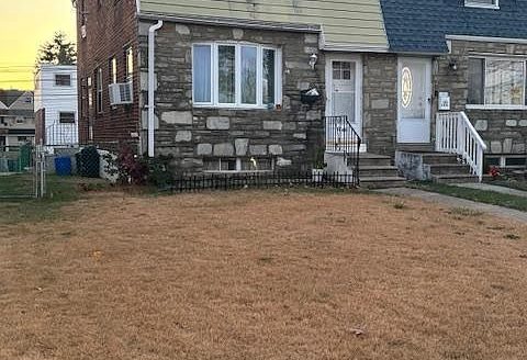 Single Family Home for Sale in Philadelphia, PA 19114 – 4 Bedrooms, 2 Baths – $309900