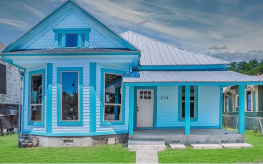 Multi Family Home for Sale in San Antonio, TX 78210 – 2 Bedrooms, 2 Baths – $400000