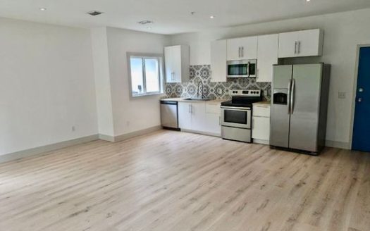 1-Bedroom Apartment for Rent in Jacksonville, FL 32207 – $1315/mo | 1 Baths | Updated 2025