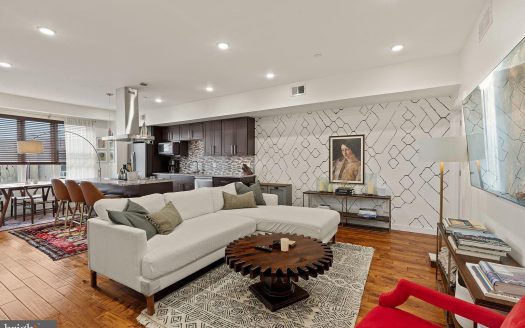 Condo for Sale in Philadelphia, PA 19148 – 3 Bedrooms, 3 Baths – $455000