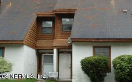 3-Bedroom Townhouse for Rent in Jacksonville, FL 32210 – $1250/mo | 2 Baths | Updated 2025
