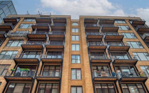 1-Bedroom Single Family Home for Rent in Chicago, IL 60661 – $2400/mo | 1 Baths | Updated 2025