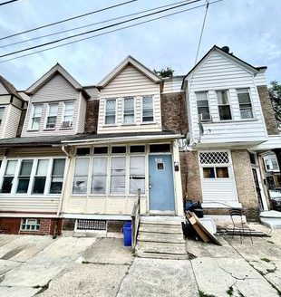 3-Bedroom Townhouse  for Rent in Philadelphia, PA 19144 – $1300/mo | 1 Baths | Updated 2025