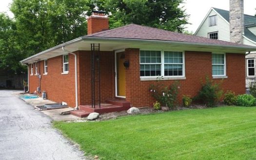 5-Bedroom Single Family Home for Rent in Indianapolis, IN 46208 – $2600/mo | 3 Baths | Updated 2025