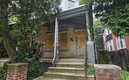 Multi Family Home for Sale in Philadelphia, PA 19143 – 5 Bedrooms, 1 Baths – $374900