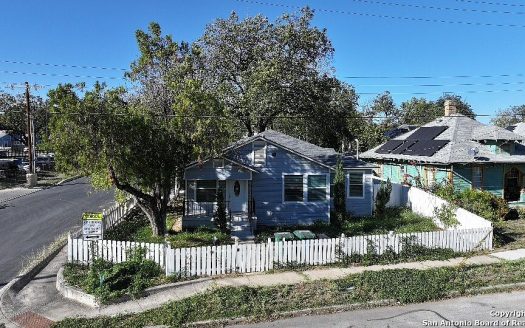 Multi Family Home for Sale in San Antonio, TX 78210 – 4 Bedrooms, 4 Baths – $350000