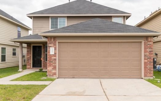 4-Bedroom Single Family Home for Rent in Houston, TX 77073 – $2050/mo | 3 Baths | Updated 2025