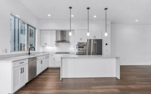 4-Bedroom Townhouse  for Rent in Philadelphia, PA 19125 – $5500/mo | 4 Baths | Updated 2025