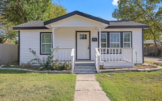 Single Family Home for Sale in Fort Worth, TX 76111 – 3 Bedrooms, 2 Baths – $265000