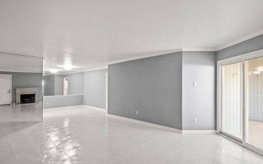 2-Bedroom Condo  for Rent in Houston, TX 77074 – $1350/mo | 2 Baths | Updated 2025