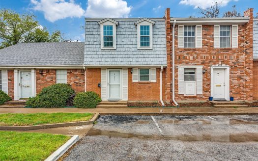 Condo for Sale in Fort Worth, TX 76114 – 2 Bedrooms, 2 Baths – $219000
