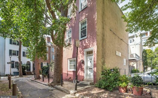 Multi Family Home for Sale in Philadelphia, PA 19107 – 3 Bedrooms, 1 Baths – $750000